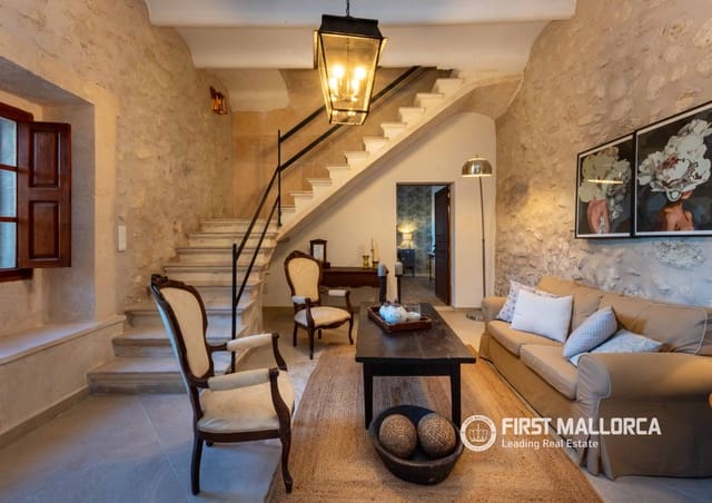 8 chambre Finca/Maison de Campagne à vendre à Montuïri avec garage - 7 000 000 € (Ref: 9782400)