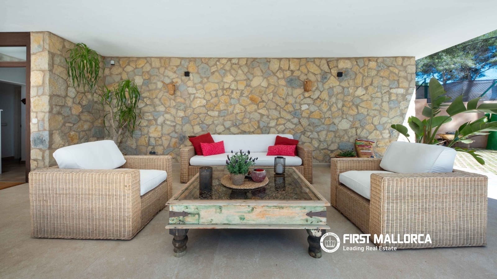 4 soveværelse Villa til salg i Costa de la Calma med swimmingpool garage - € 1.795.000 (Ref: 9782402)