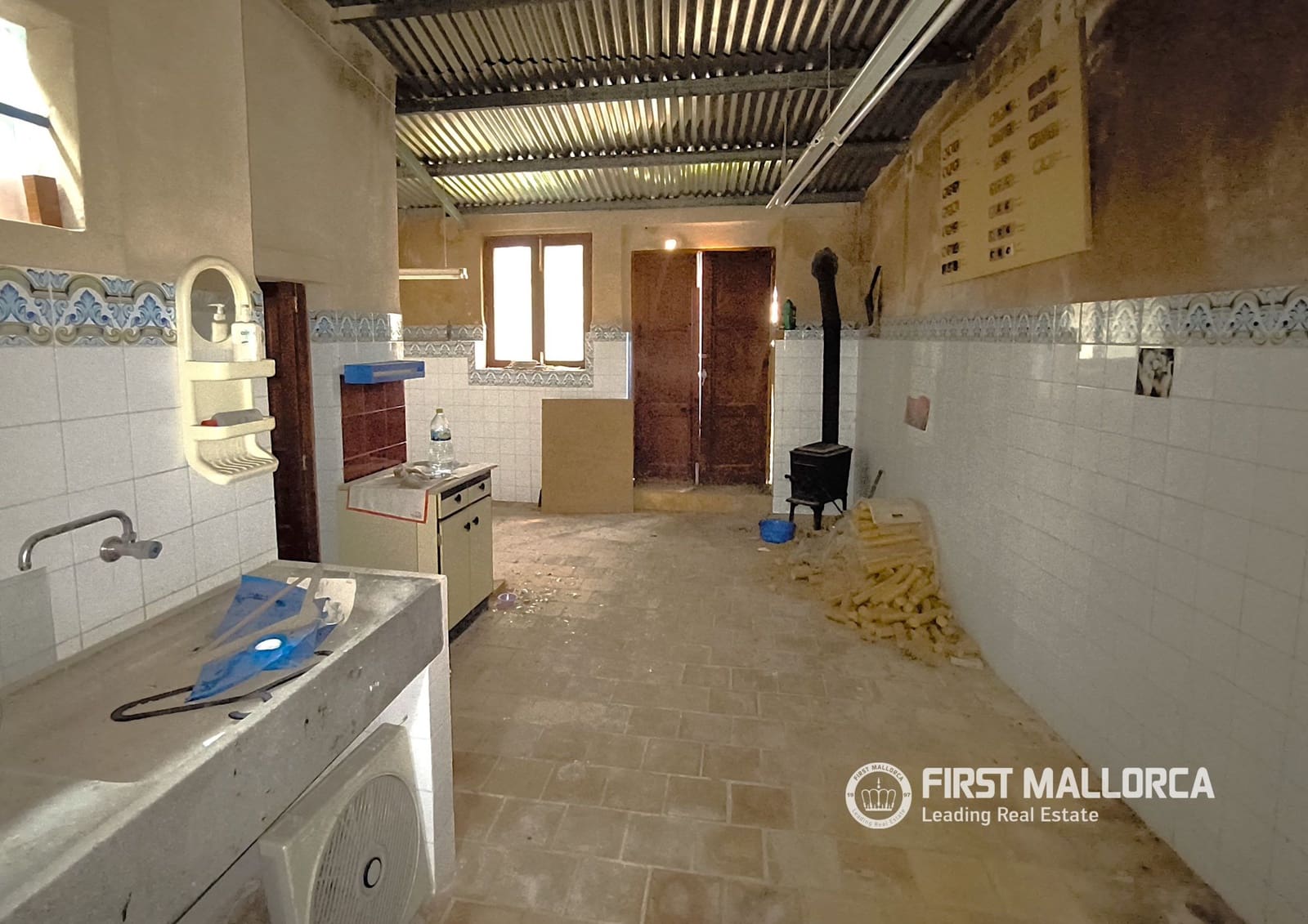 3 bedroom Townhouse for sale in Llucmajor with garage - € 330,000 (Ref: 9787858)