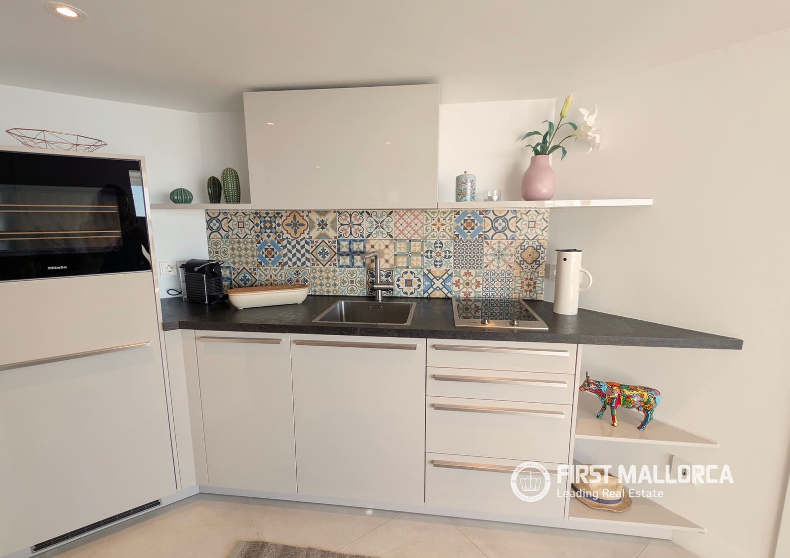 2 bedroom Penthouse for sale in Palma de Mallorca with garage - € 1,450,000 (Ref: 9789927)