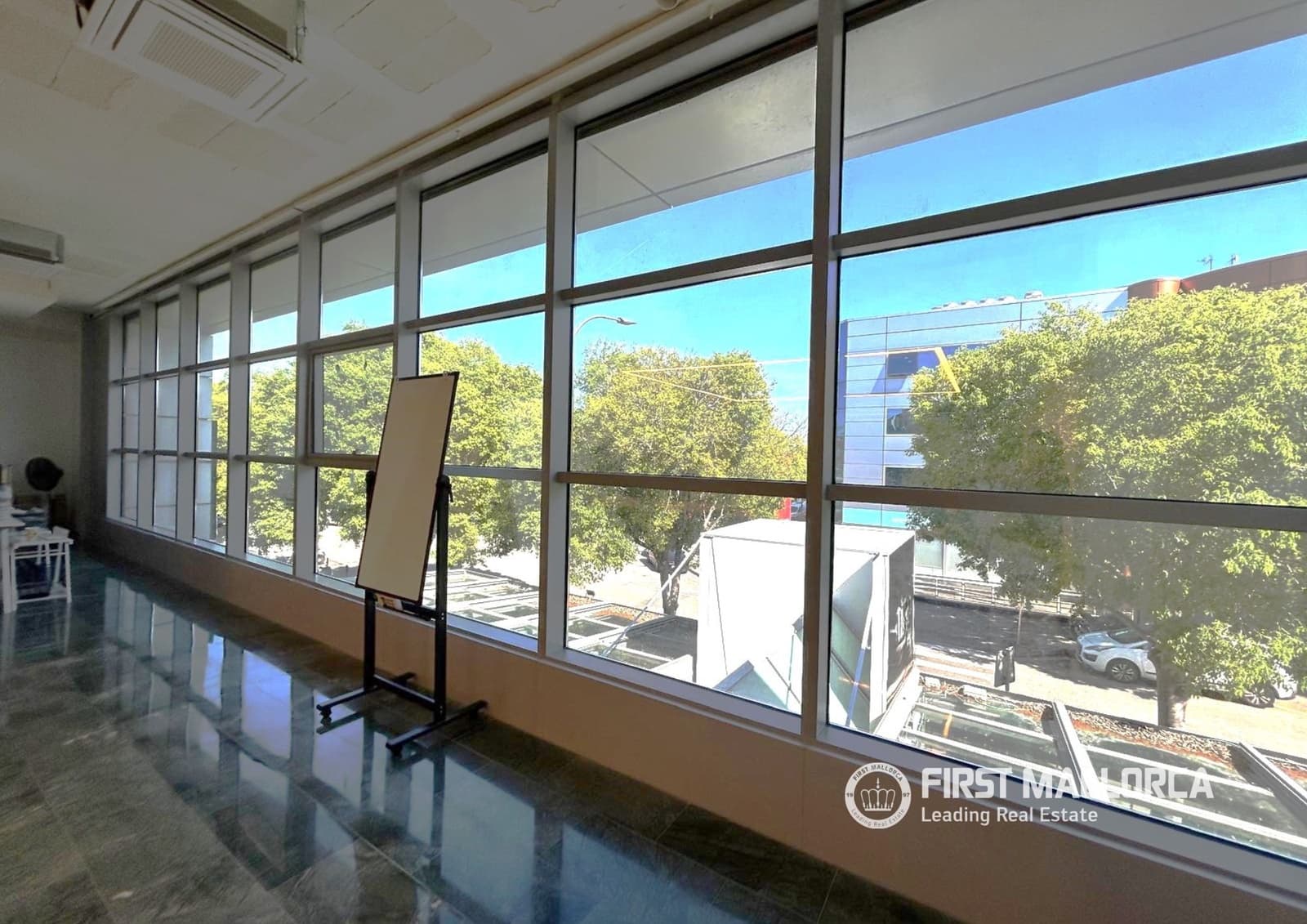 Erhverv til salg i Palma de Mallorca med garage - € 975.000 (Ref: 9793635)