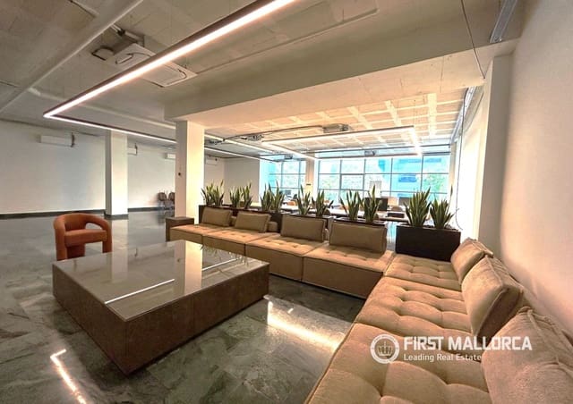 Kommersiell til salgs i Son Anglada, Palma de Mallorca med garasje - € 975 000 (Ref: 9793635)