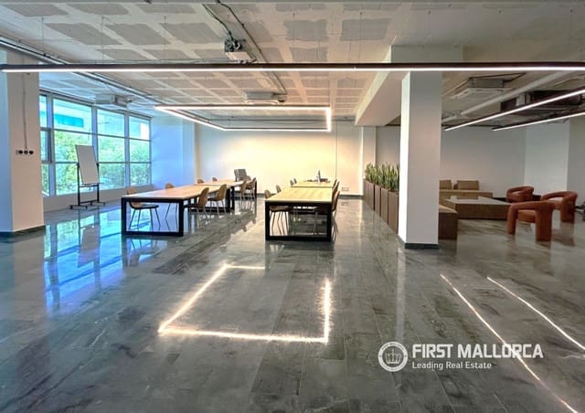 Kommersiell til salgs i Son Anglada, Palma de Mallorca med garasje - € 975 000 (Ref: 9793635)