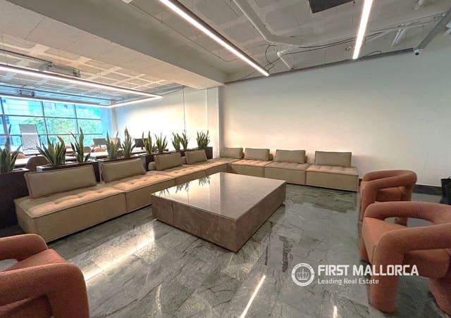 Kommersiell til salgs i Son Anglada, Palma de Mallorca med garasje - € 975 000 (Ref: 9793635)