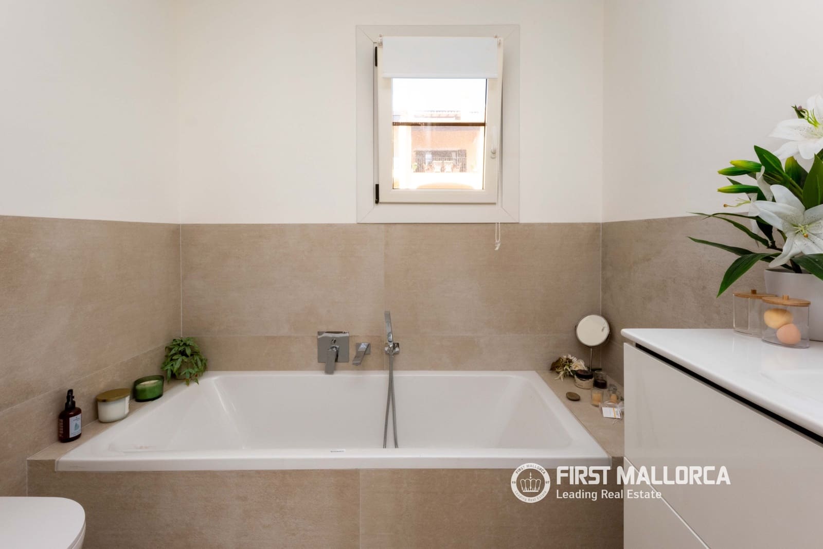 2 makuuhuone Paritalo myytävänä paikassa Santa Ponsa mukana uima-altaan 
autotalli - 1 695 000 € (Ref: 9798345)