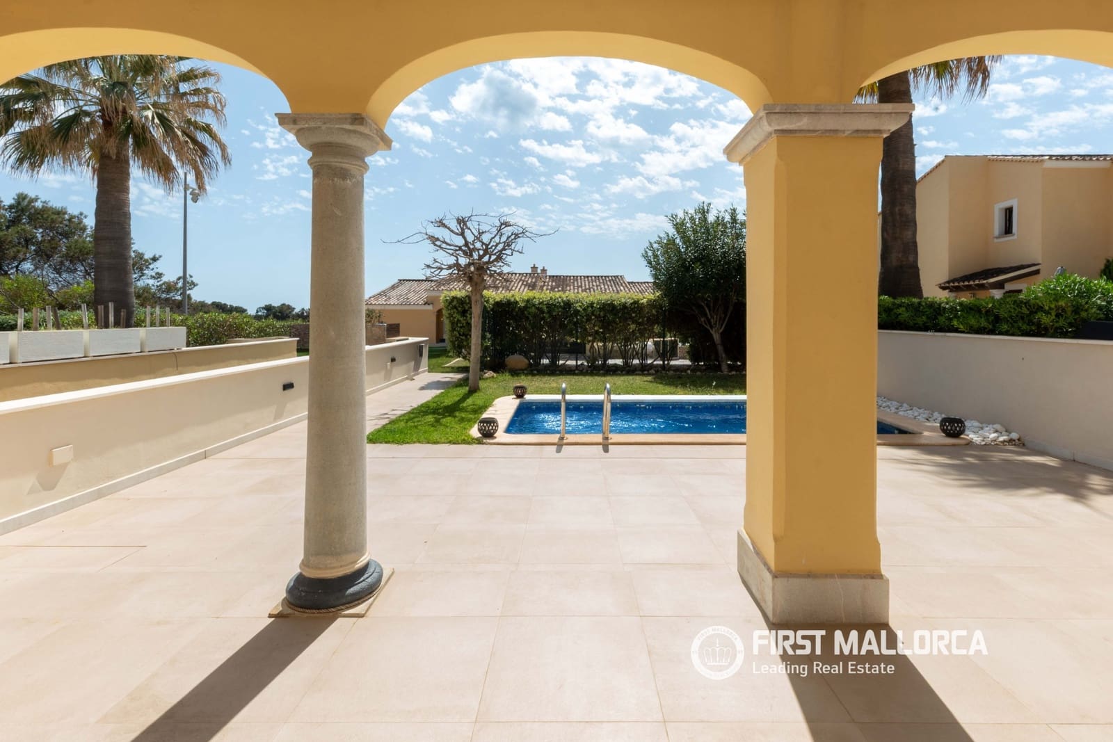 2 makuuhuone Paritalo myytävänä paikassa Santa Ponsa mukana uima-altaan 
autotalli - 1 695 000 € (Ref: 9798345)