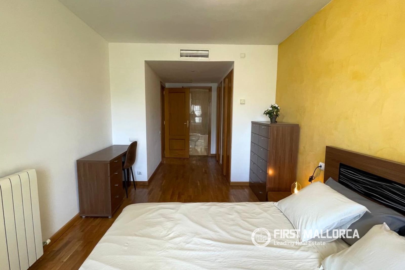 2 quarto Apartamento para arrendar em Palma de Mallorca com garagem - 2 500 € (Ref: 9798346)