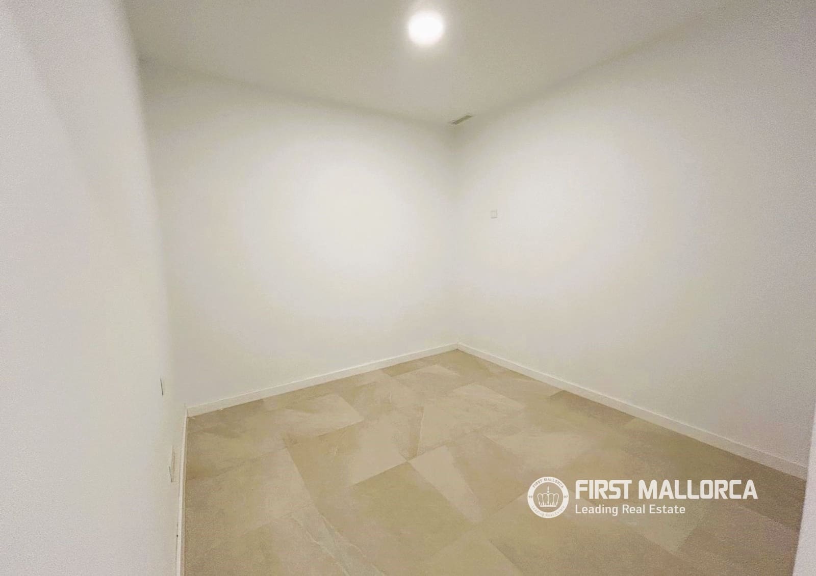 4 Zimmer Apartment zu verkaufen in Palma de Mallorca mit Pool - 345.000 € (Ref: 9798347)