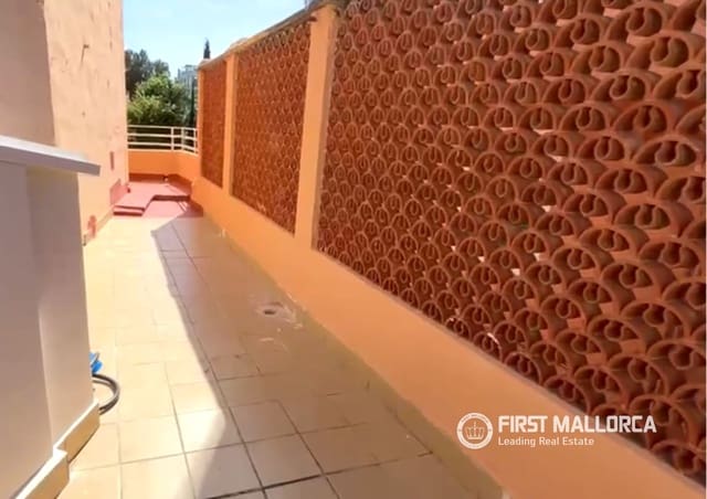 4 quarto Apartamento para venda em Cala Mayor, Palma de Mallorca com piscina - 345 000 € (Ref: 9798347)