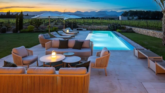 Finca/Casa Rural de 4 habitaciones en Sencelles en venta con piscina garaje - 3.995.000 € (Ref: 9798349)