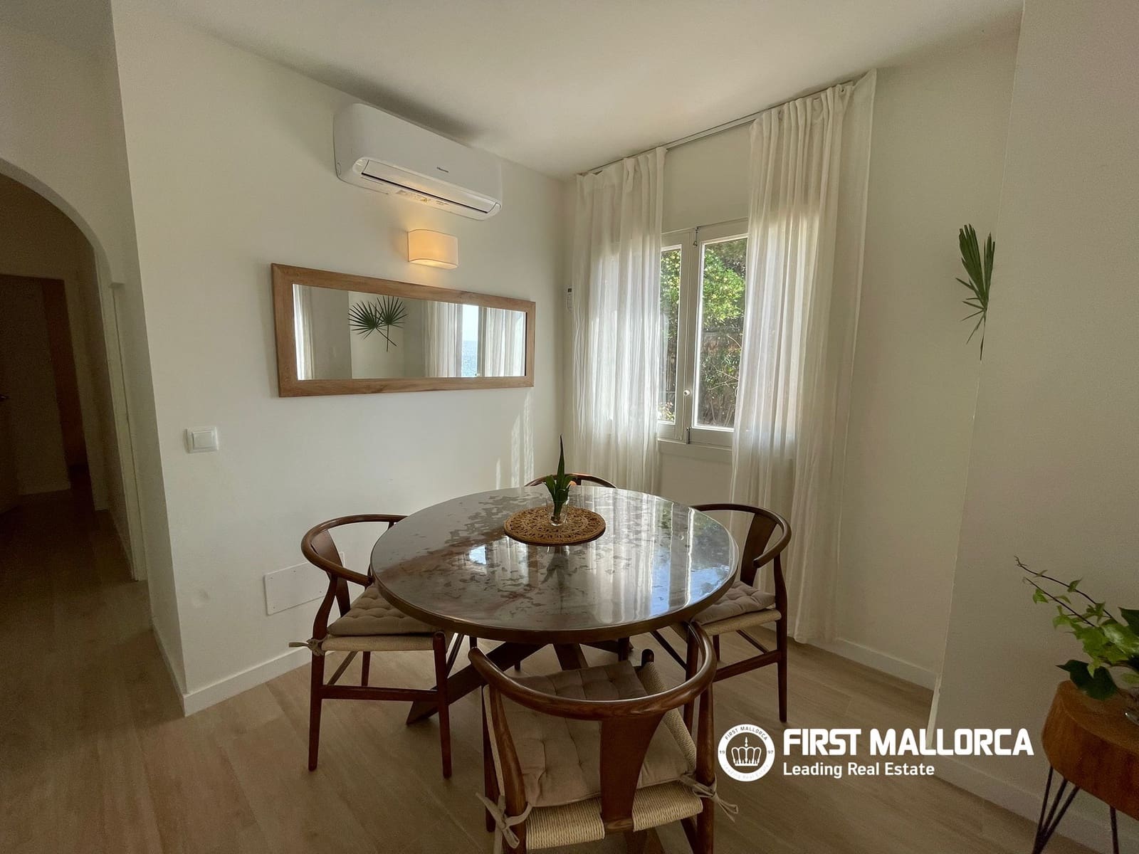 2 makuuhuone Huoneisto vuokrattavana paikassa Sant Elm mukana 
autotalli - 2 600 € (Ref: 9810790)