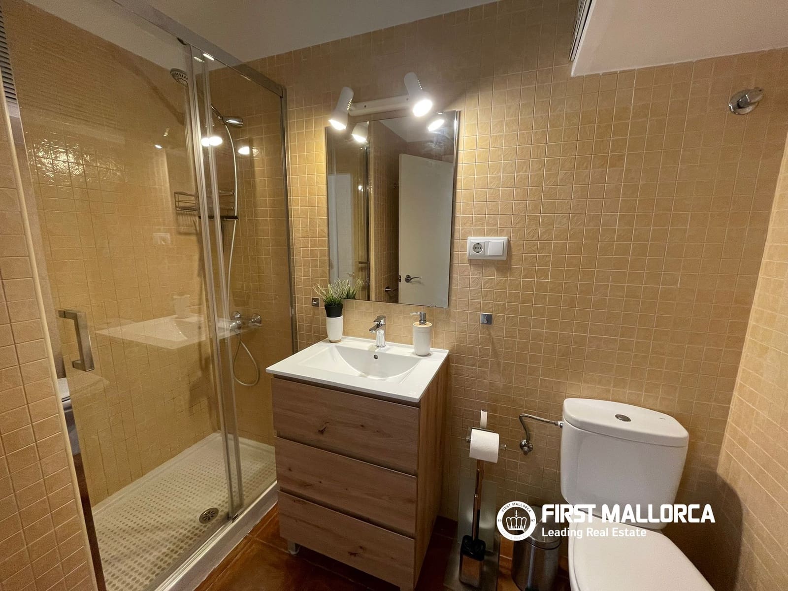 2 makuuhuone Huoneisto vuokrattavana paikassa Sant Elm mukana 
autotalli - 2 600 € (Ref: 9810790)