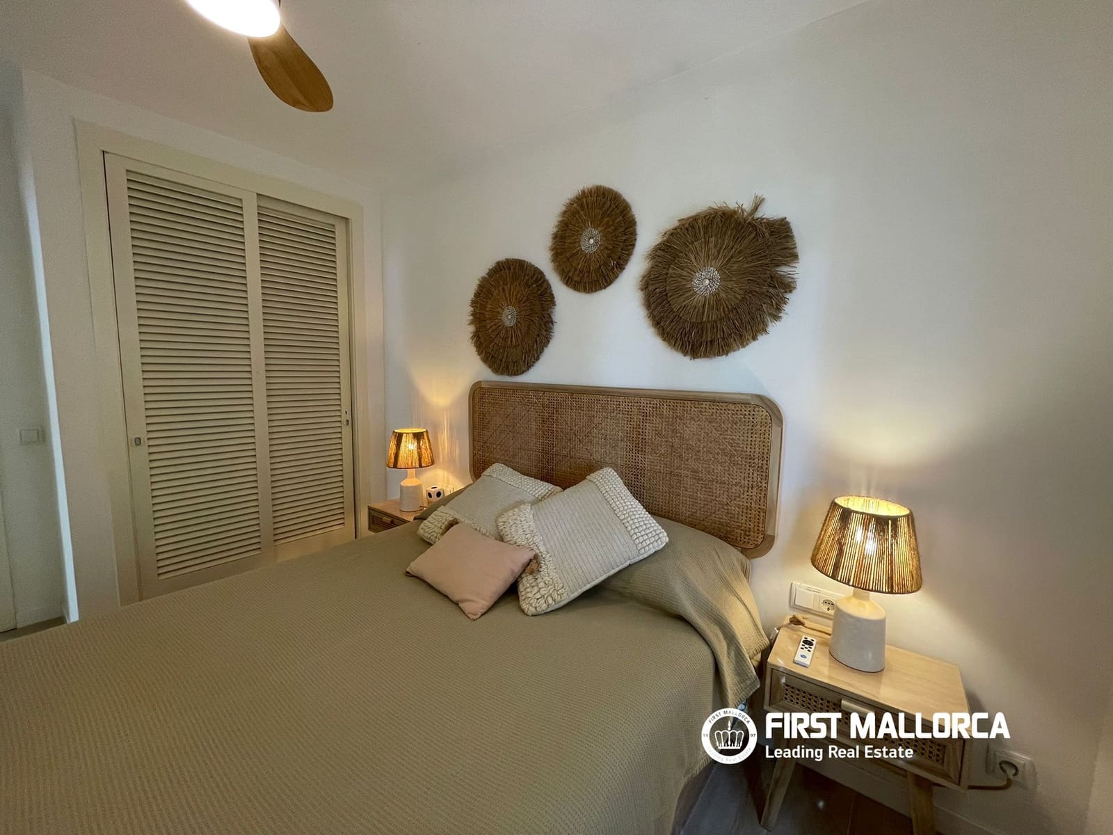 2 makuuhuone Huoneisto vuokrattavana paikassa Sant Elm mukana 
autotalli - 2 600 € (Ref: 9810790)