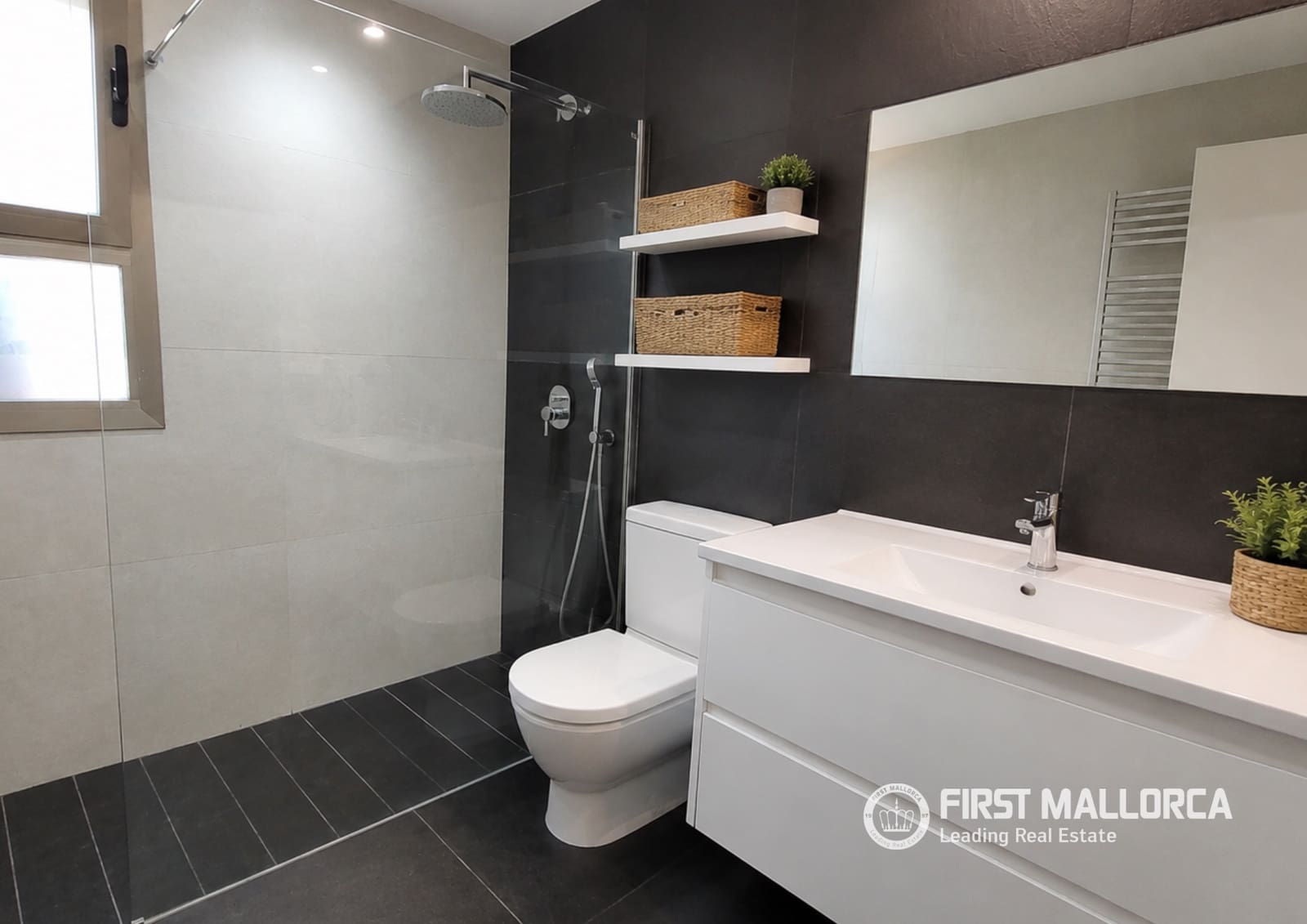 4 Zimmer Apartment zu verkaufen in Palma de Mallorca mit Pool Garage - 1.275.000 € (Ref: 9821651)