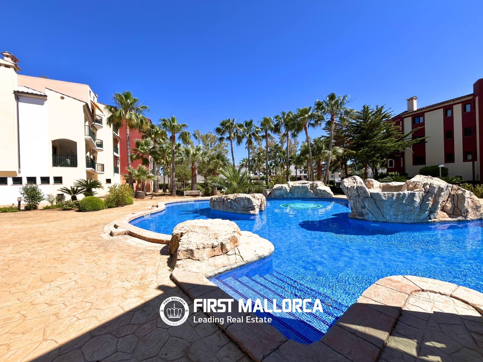 2 sovrum Lägenhet att hyra i Santa Ponsa med pool garage - 2 300 € (Ref: 9830355)