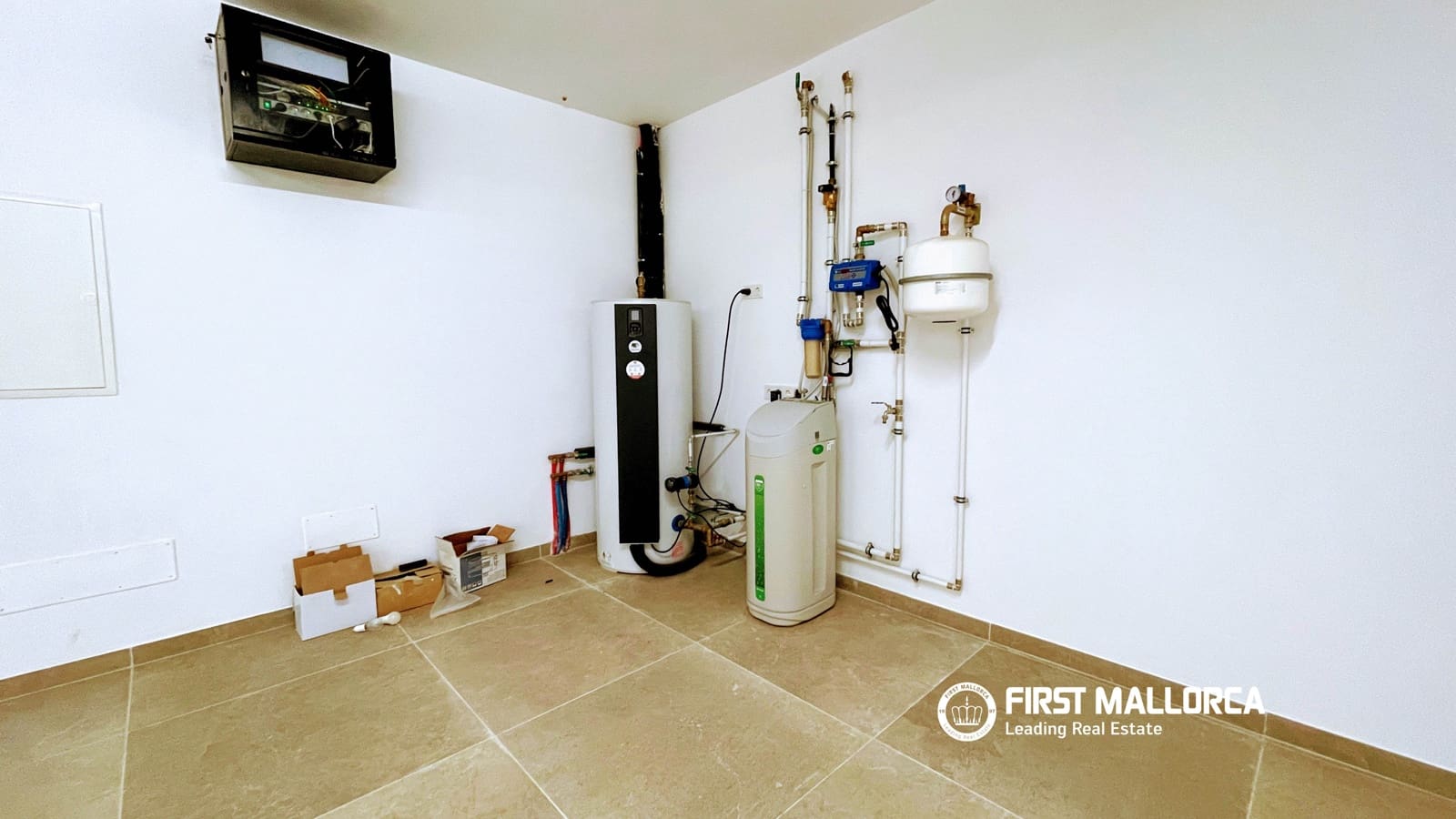 4 bedroom Finca/Country House for rent in Muro with pool garage - € 5,800 (Ref: 9830356)