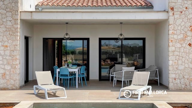 4 bedroom Finca/Country House for rent in Muro with pool garage - € 5,800 (Ref: 9830356)