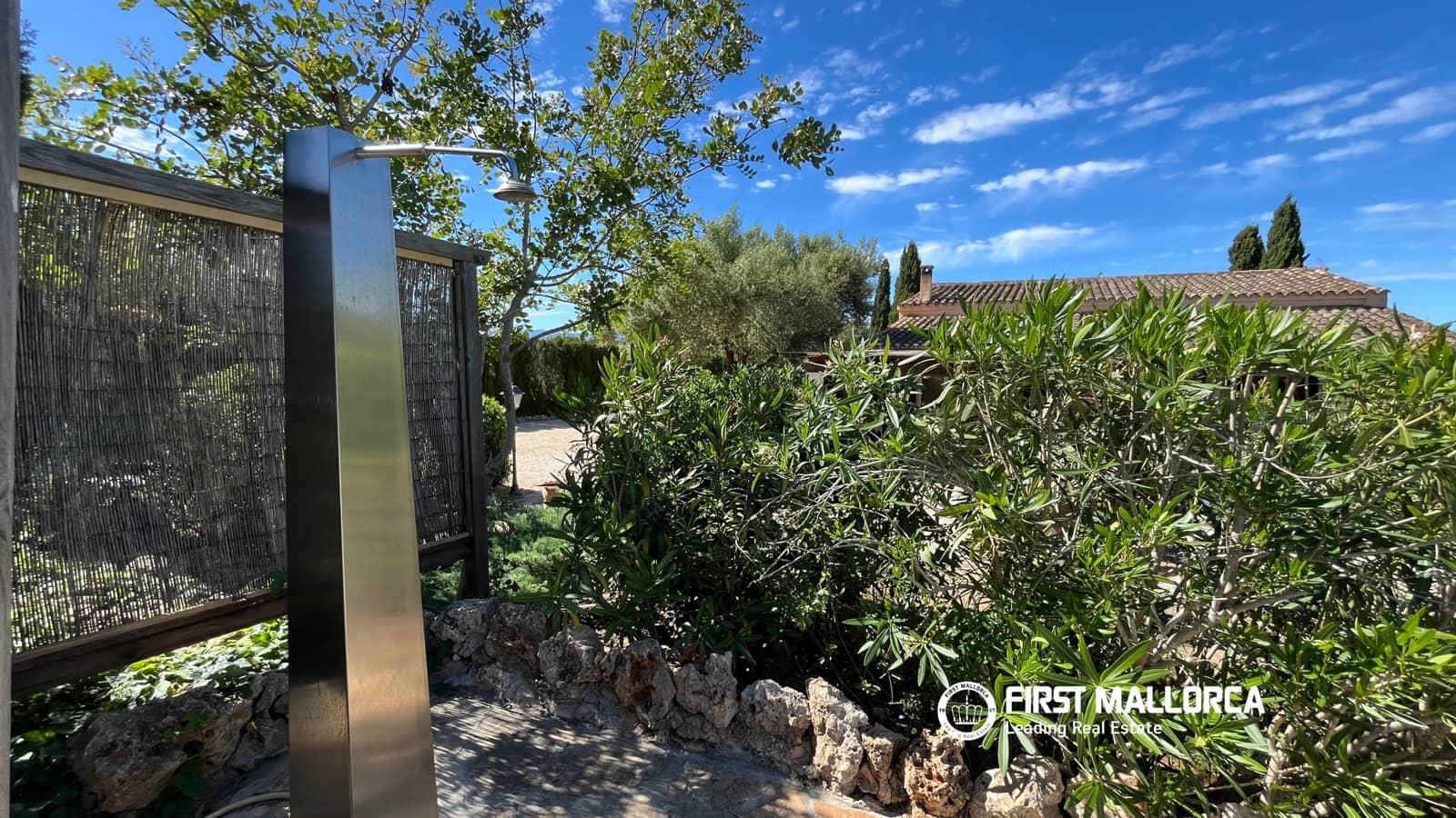 3 bedroom Finca/Country House for rent in Lloret de Vista Alegre with pool garage - € 3,100 (Ref: 9833060)