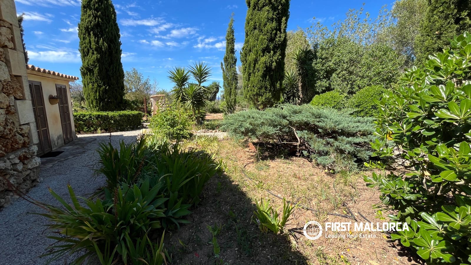 3 bedroom Finca/Country House for rent in Lloret de Vista Alegre with pool garage - € 3,100 (Ref: 9833060)