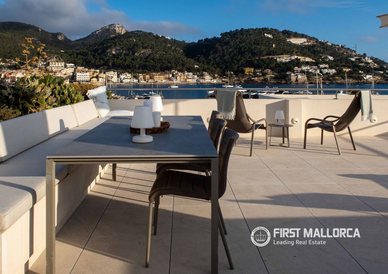 3 bedroom Penthouse for sale in Puerto de Andratx with garage - € 2,750,000 (Ref: 9833062)