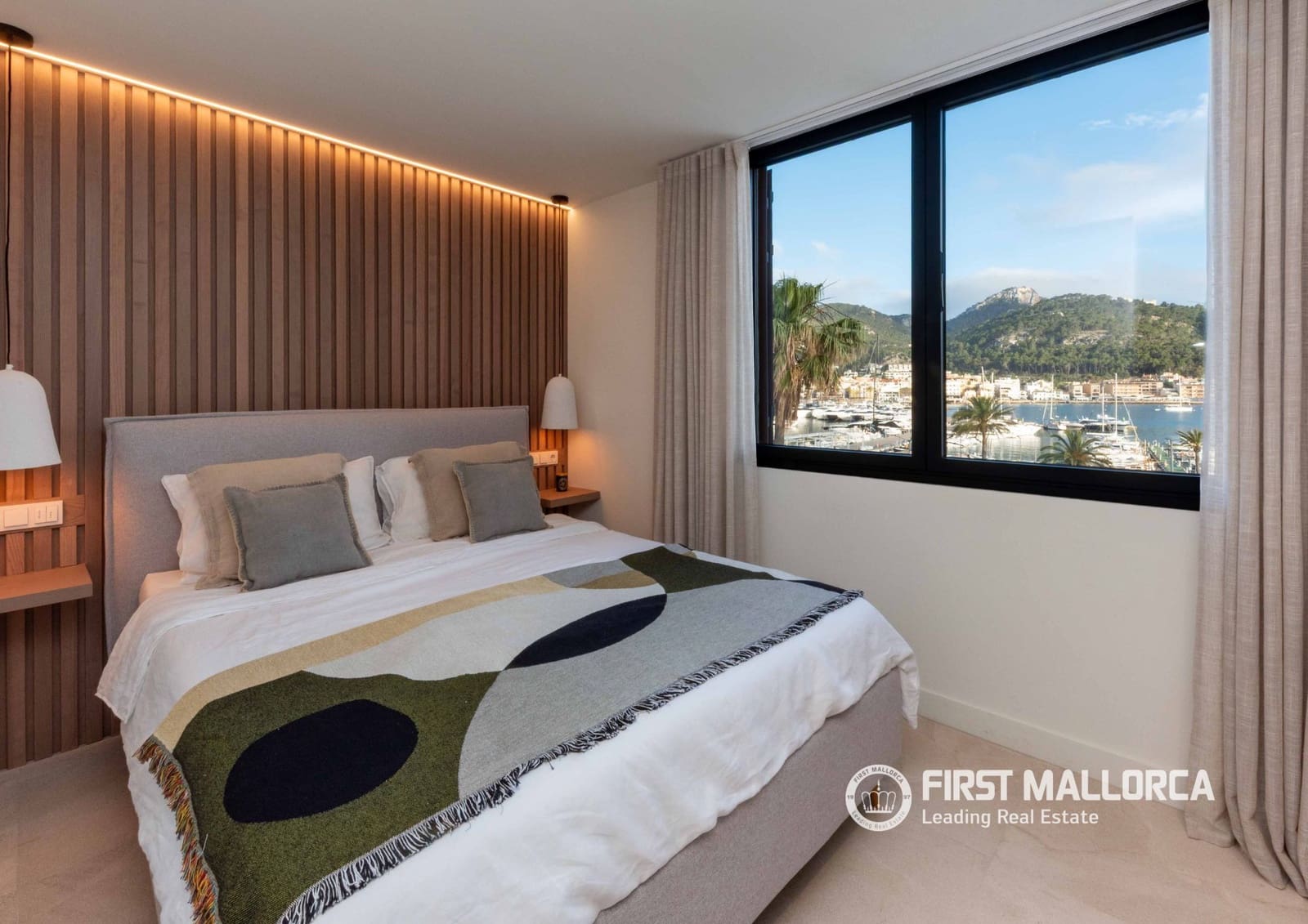 3 bedroom Penthouse for sale in Puerto de Andratx with garage - € 2,750,000 (Ref: 9833062)