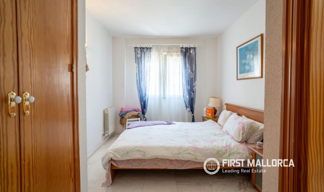 3 bedroom Penthouse for sale in Son Caliu with garage - € 699,000 (Ref: 9833063)