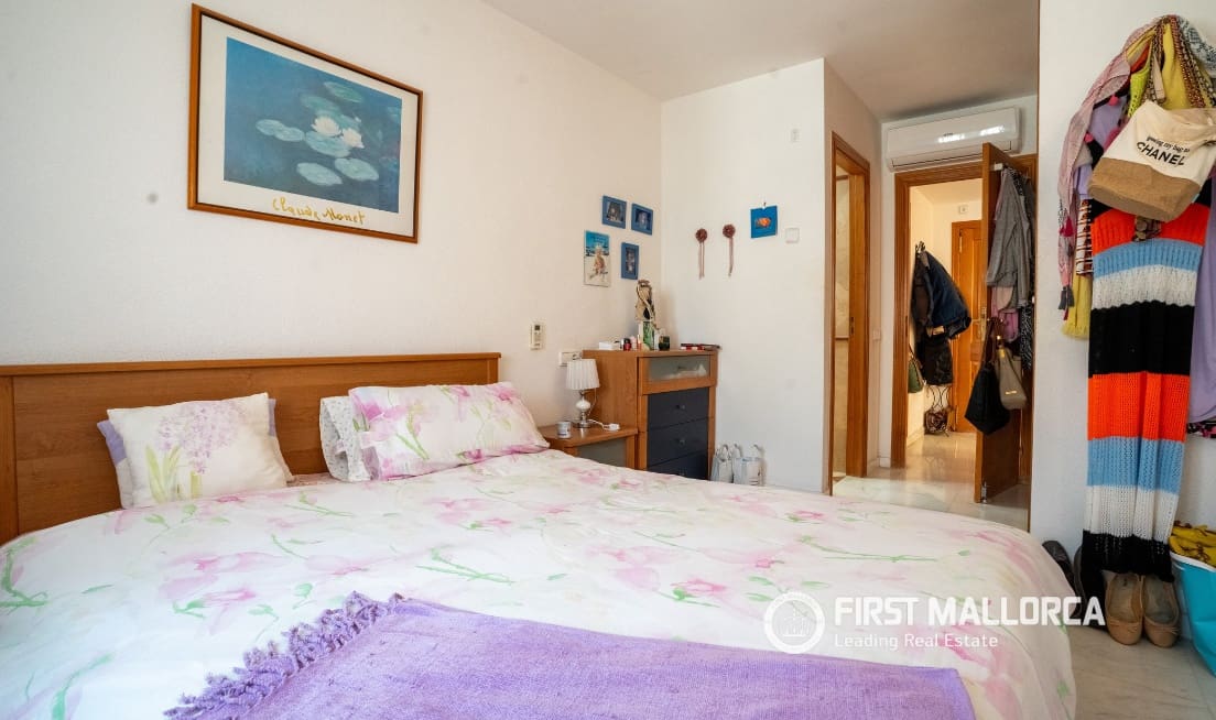 3 bedroom Penthouse for sale in Son Caliu with garage - € 699,000 (Ref: 9833063)