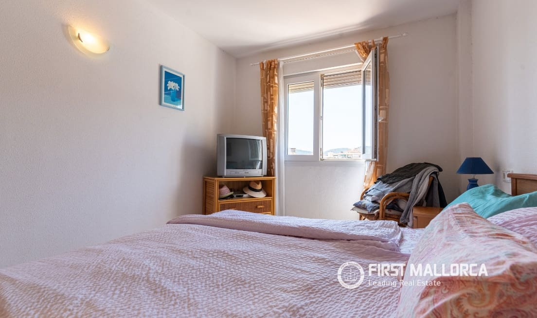 3 bedroom Penthouse for sale in Son Caliu with garage - € 699,000 (Ref: 9833063)