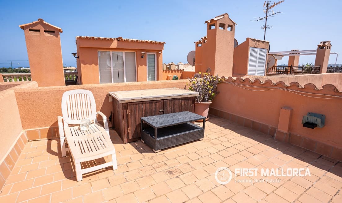 3 bedroom Penthouse for sale in Son Caliu with garage - € 699,000 (Ref: 9833063)