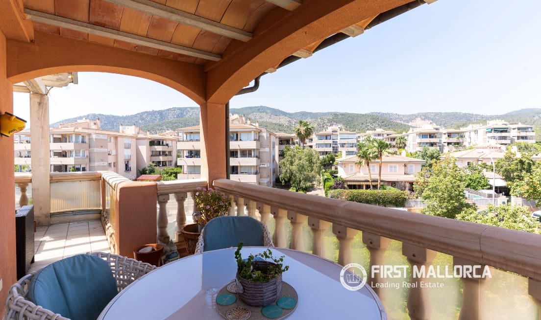 3 bedroom Penthouse for sale in Son Caliu with garage - € 699,000 (Ref: 9833063)