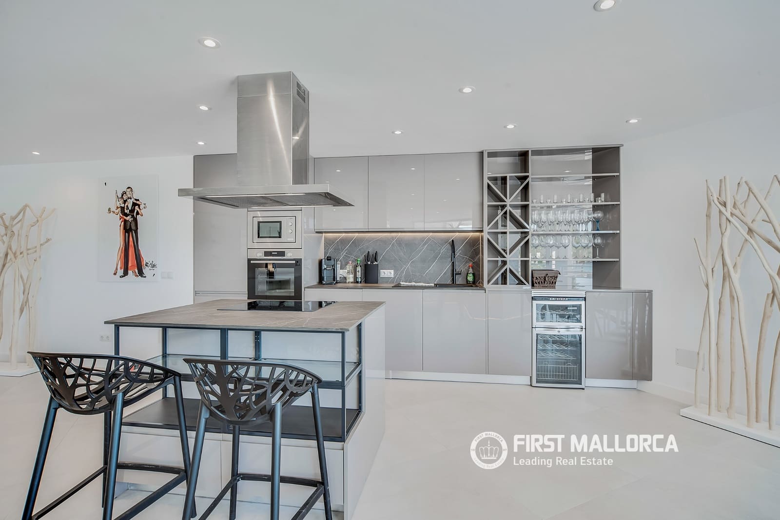 2 bedroom Apartment for sale in Magalluf with garage - € 1,550,000 (Ref: 9833064)