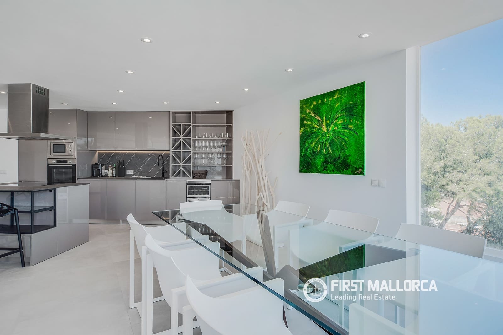 2 bedroom Apartment for sale in Magalluf with garage - € 1,550,000 (Ref: 9833064)