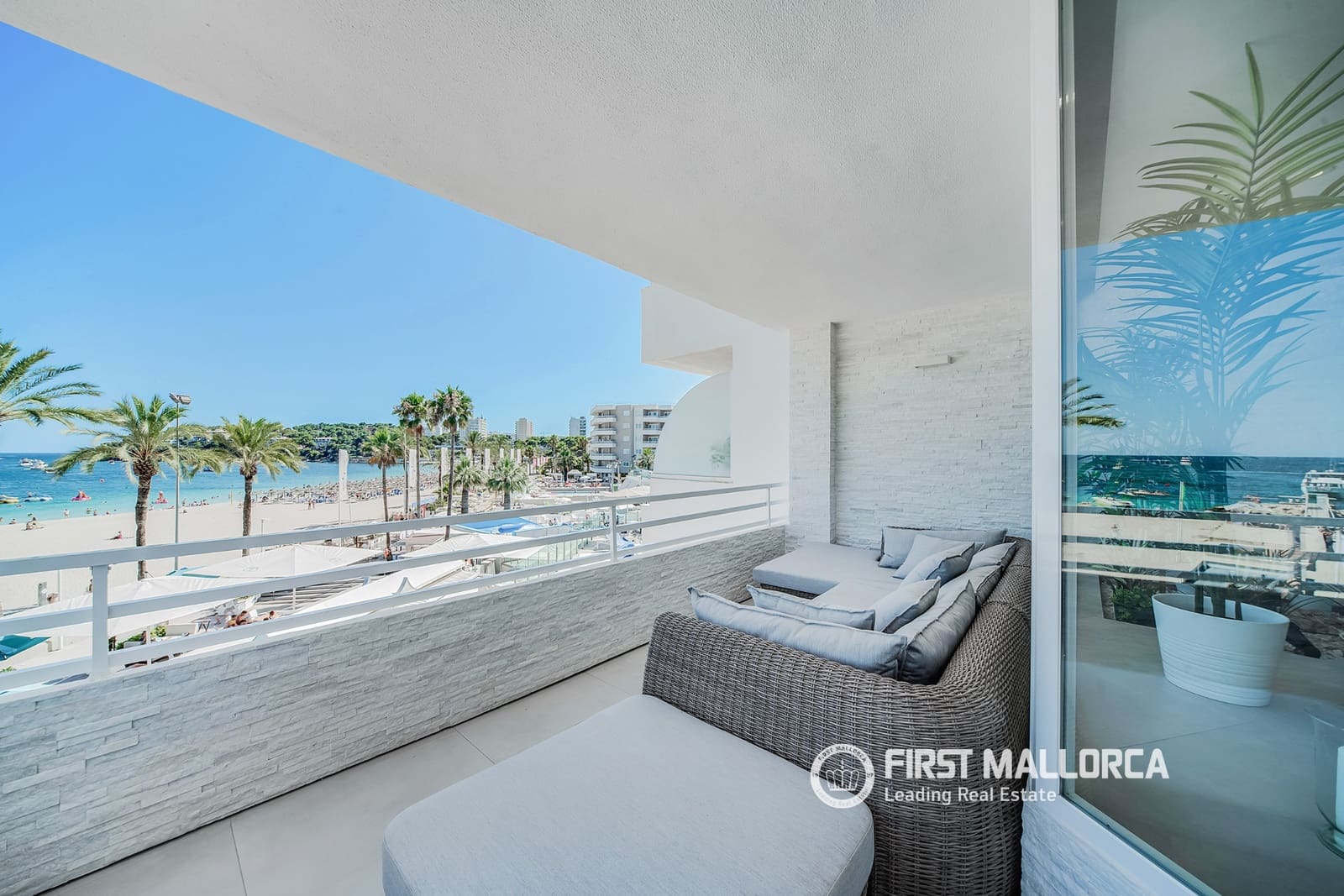 2 bedroom Apartment for sale in Magalluf with garage - € 1,550,000 (Ref: 9833064)
