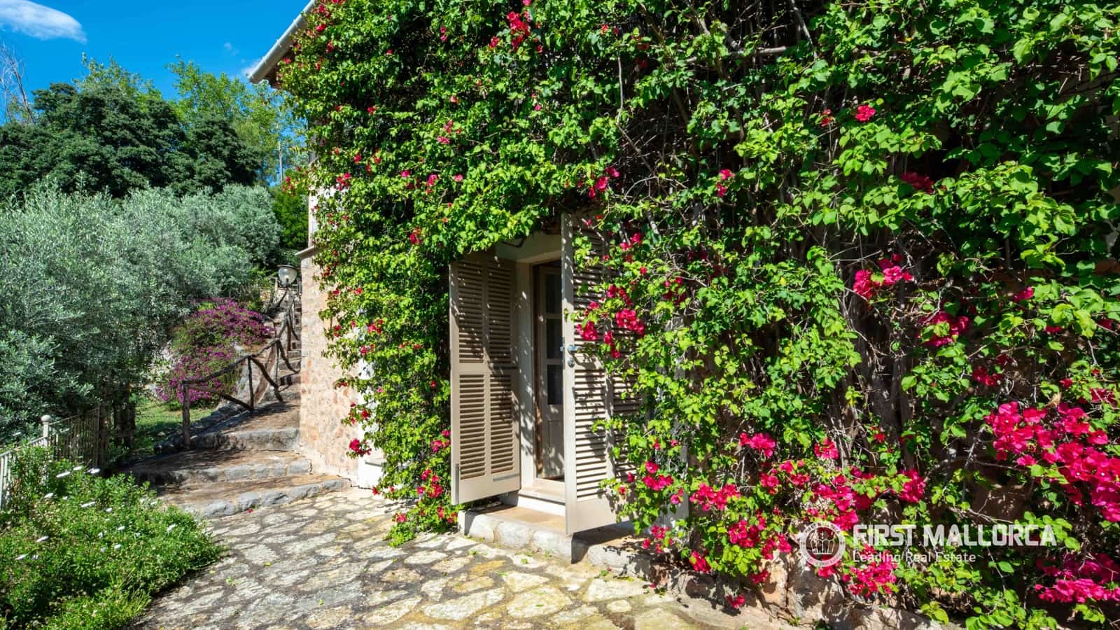3 quarto Quinta/Casa Rural para venda em Fornalutx com piscina garagem - 2 600 000 € (Ref: 9834795)