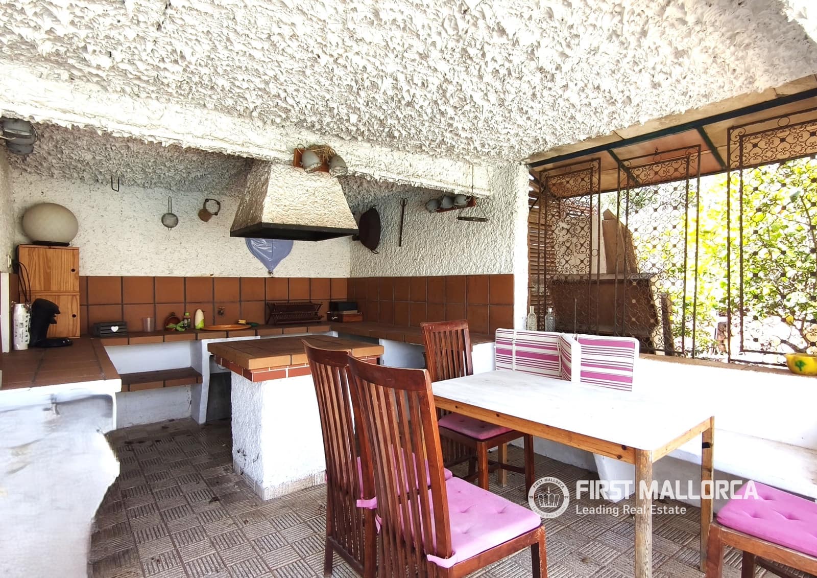 3 bedroom Finca/Country House for sale in Llucmajor with pool garage - € 625,000 (Ref: 9834796)