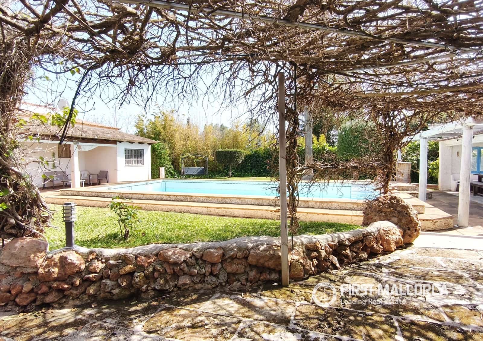 3 bedroom Finca/Country House for sale in Llucmajor with pool garage - € 625,000 (Ref: 9834796)