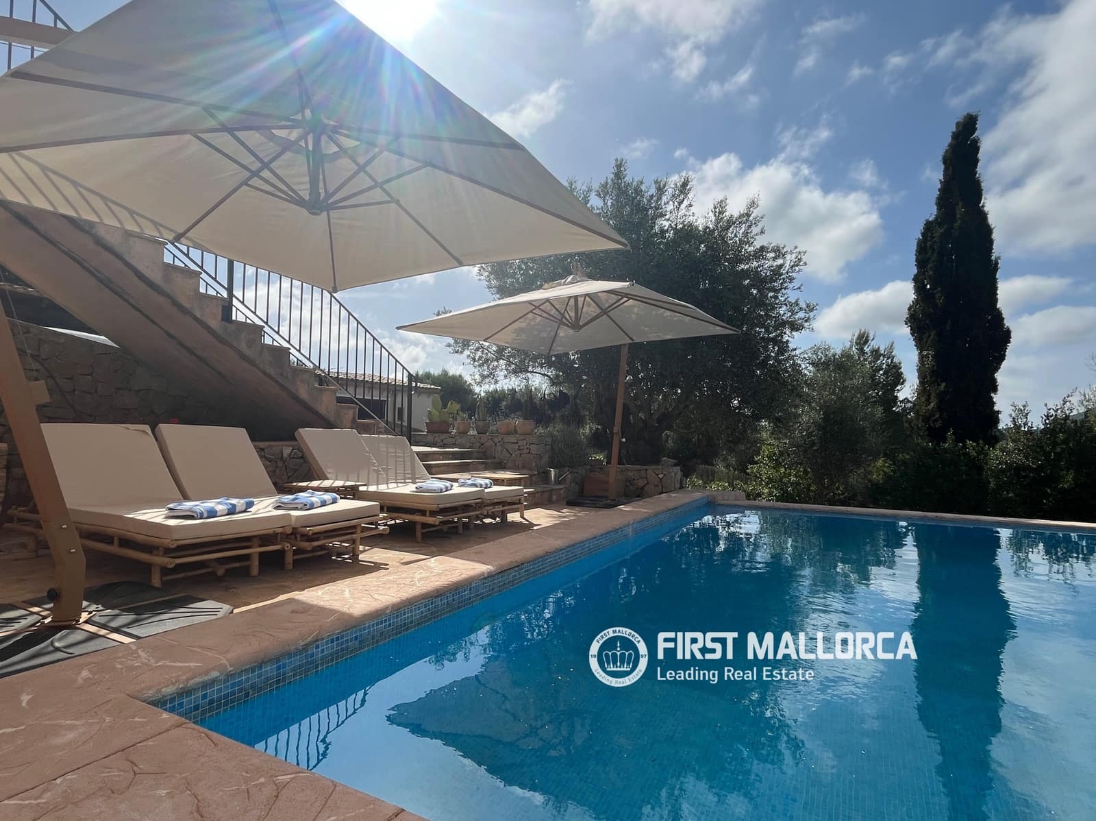 5 bedroom Villa for rent in Son Servera with pool garage - € 4,000 (Ref: 9834797)