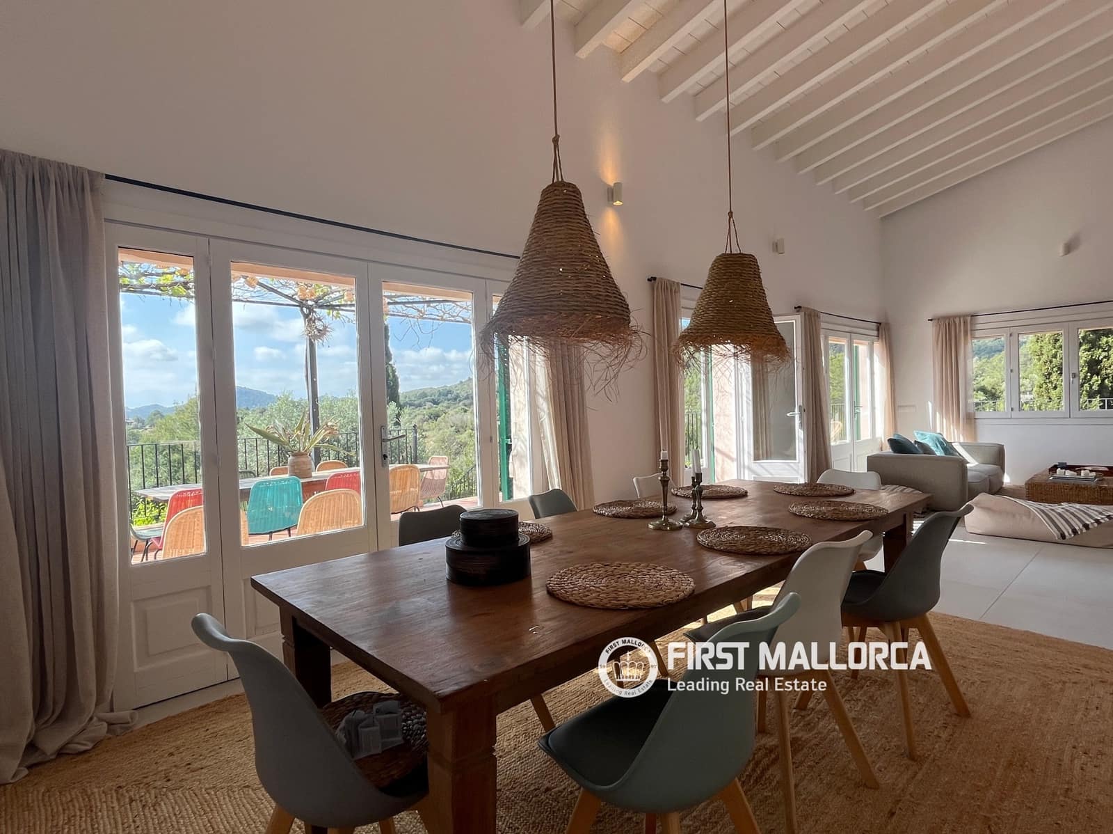 5 bedroom Villa for rent in Son Servera with pool garage - € 4,000 (Ref: 9834797)