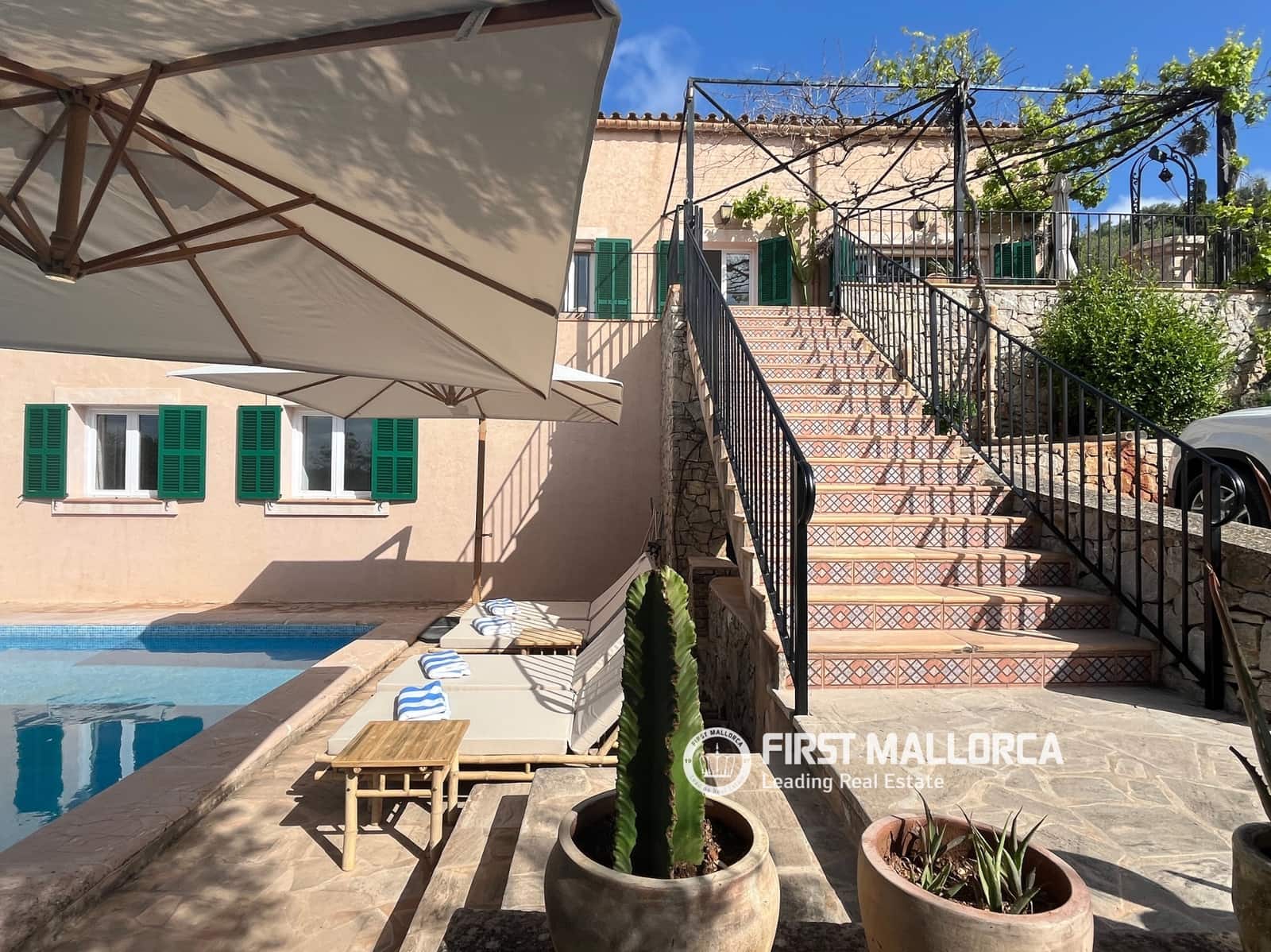 5 bedroom Villa for rent in Son Servera with pool garage - € 4,000 (Ref: 9834797)