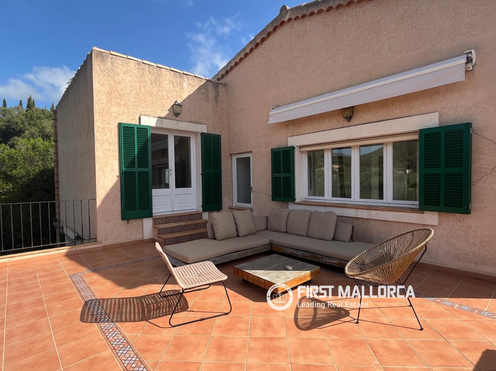 5 bedroom Villa for rent in Son Servera with pool garage - € 4,000 (Ref: 9834797)