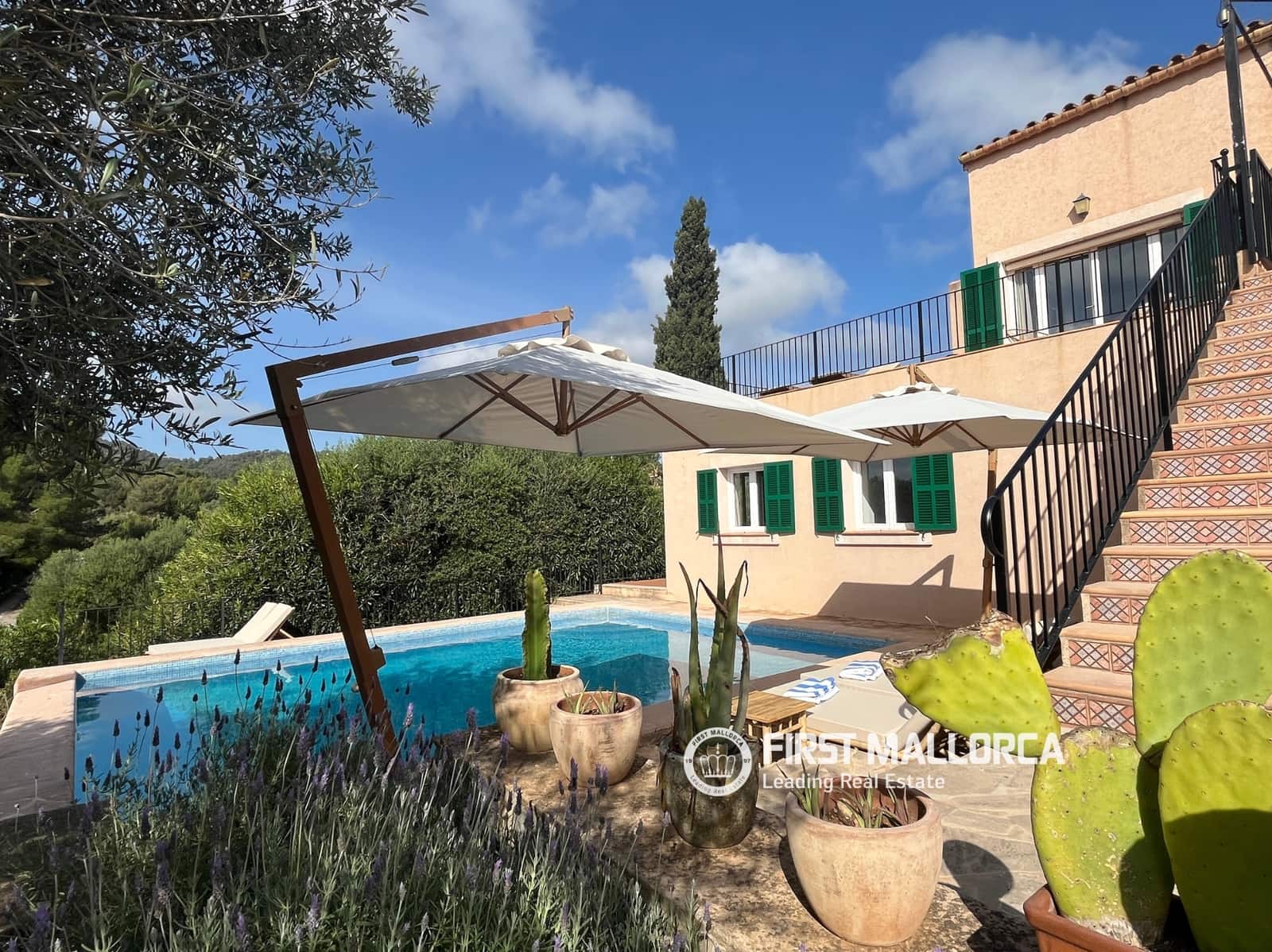 5 bedroom Villa for rent in Son Servera with pool garage - € 4,000 (Ref: 9834797)