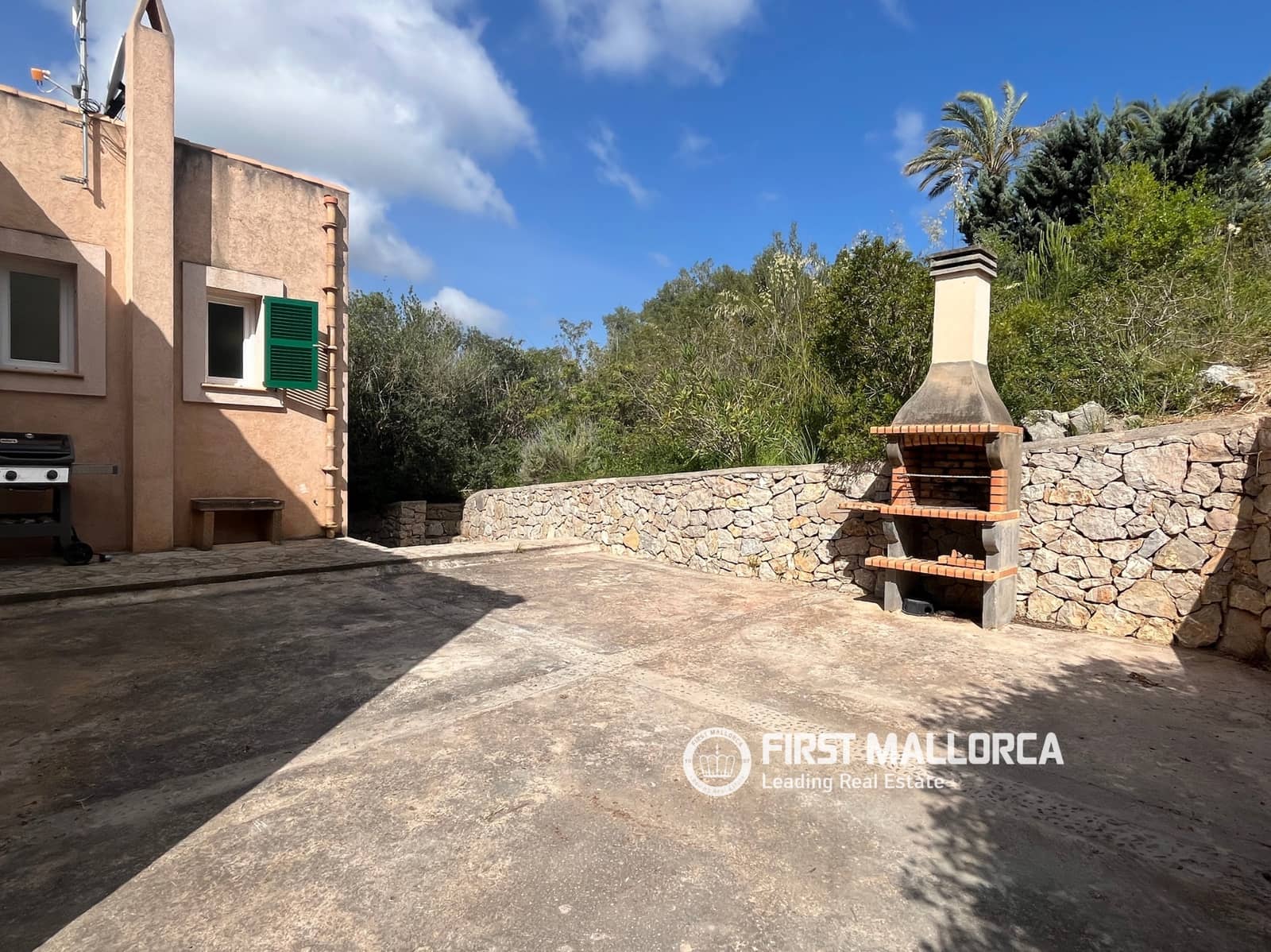 5 bedroom Villa for rent in Son Servera with pool garage - € 4,000 (Ref: 9834797)