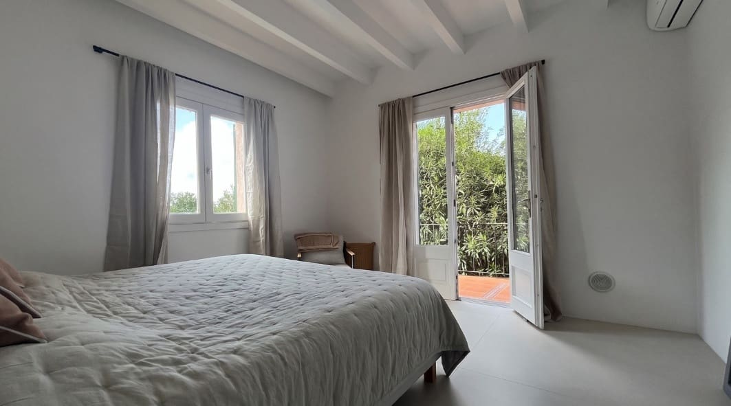 5 bedroom Villa for rent in Son Servera with pool garage - € 4,000 (Ref: 9834797)