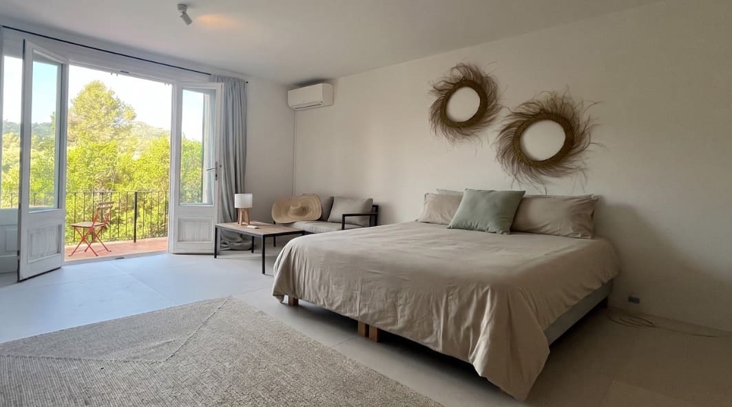 5 bedroom Villa for rent in Son Servera with pool garage - € 4,000 (Ref: 9834797)