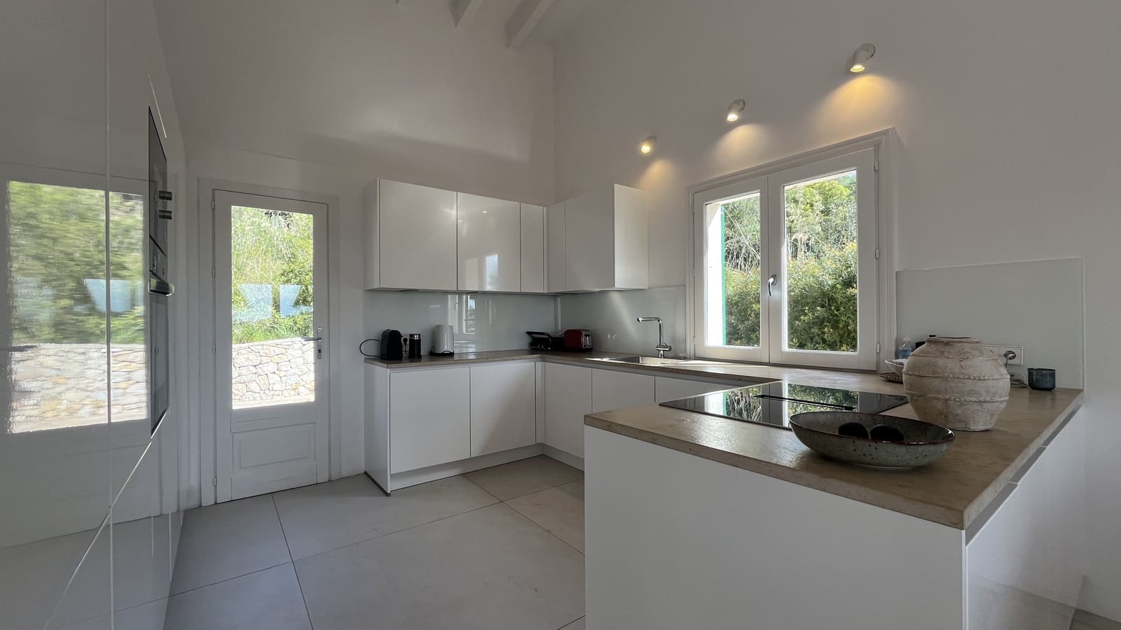 5 bedroom Villa for rent in Son Servera with pool garage - € 4,000 (Ref: 9834797)