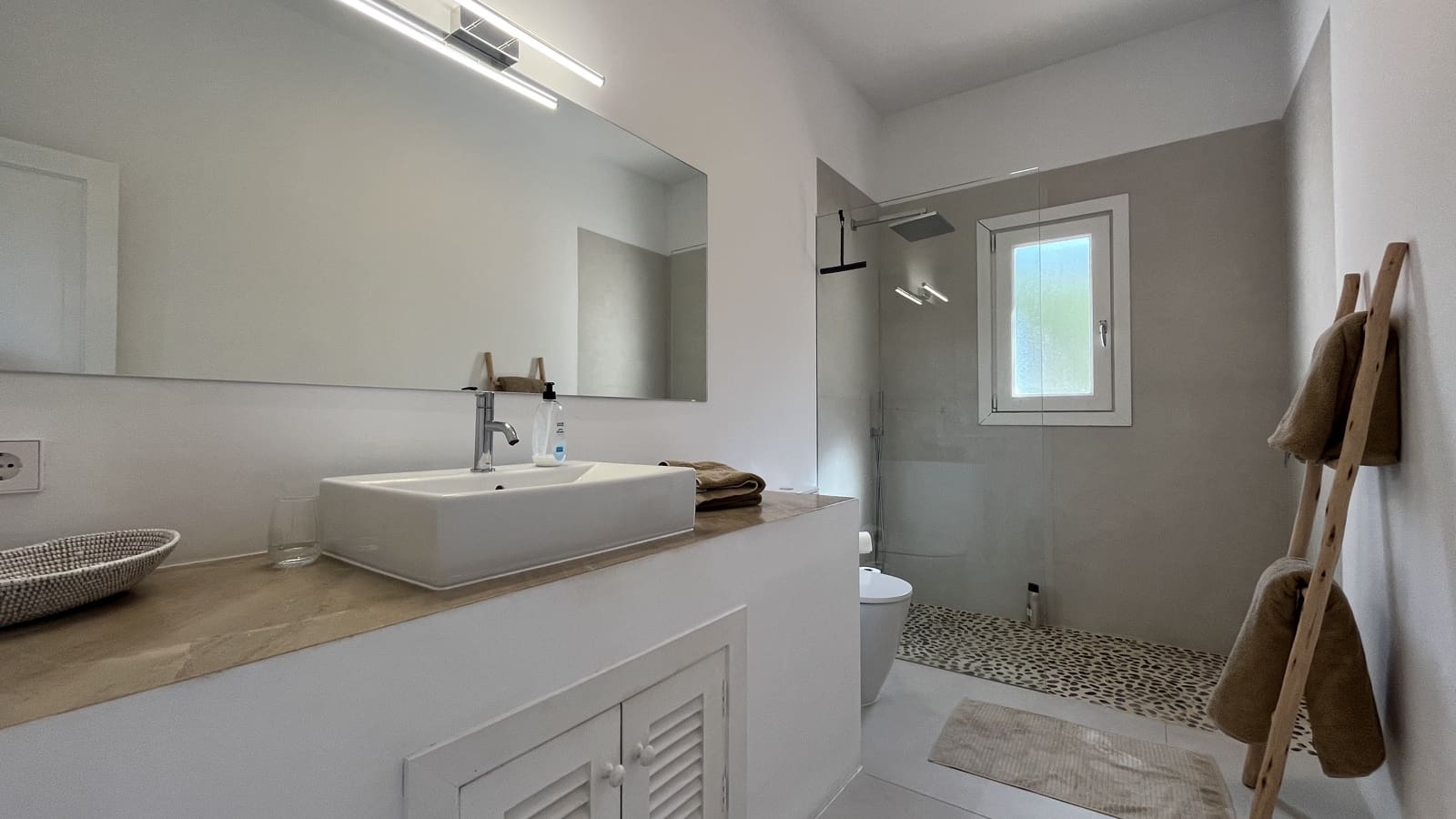 5 bedroom Villa for rent in Son Servera with pool garage - € 4,000 (Ref: 9834797)