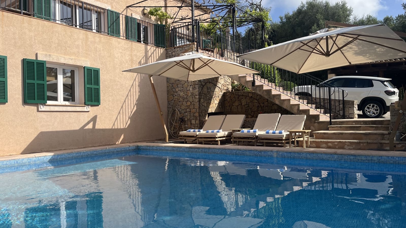5 bedroom Villa for rent in Son Servera with pool garage - € 4,000 (Ref: 9834797)