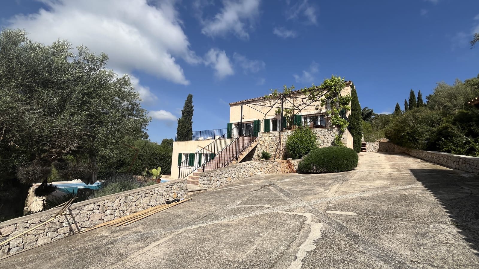 5 bedroom Villa for rent in Son Servera with pool garage - € 4,000 (Ref: 9834797)