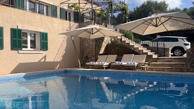 5 quarto Moradia para arrendar em Son Servera com piscina garagem - 4 000 € (Ref: 9834797)