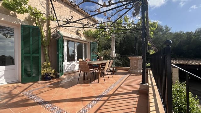 5 quarto Moradia para arrendar em Son Servera com piscina garagem - 4 000 € (Ref: 9834797)
